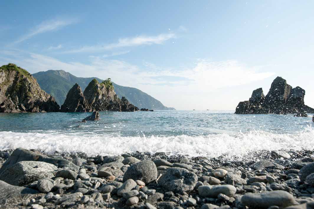 東澳粉鳥林一帶的礁石海岸