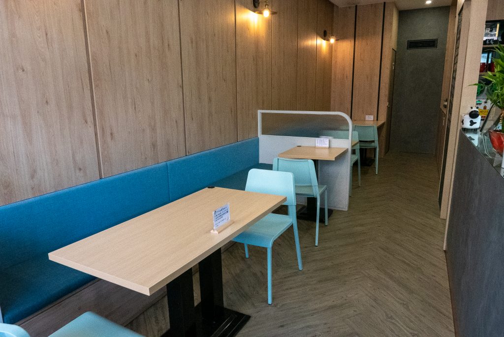 店內座位